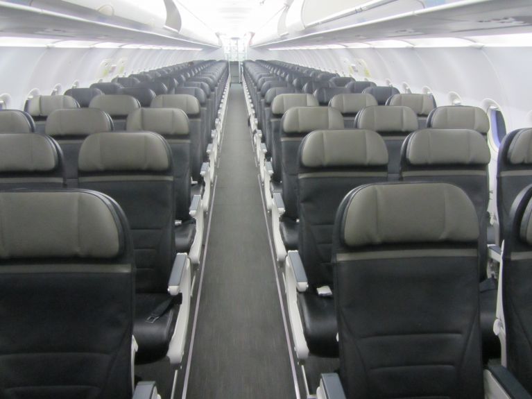 o240653_aircraft-seats_airbus-a320-family_recaro_3530ay55-main